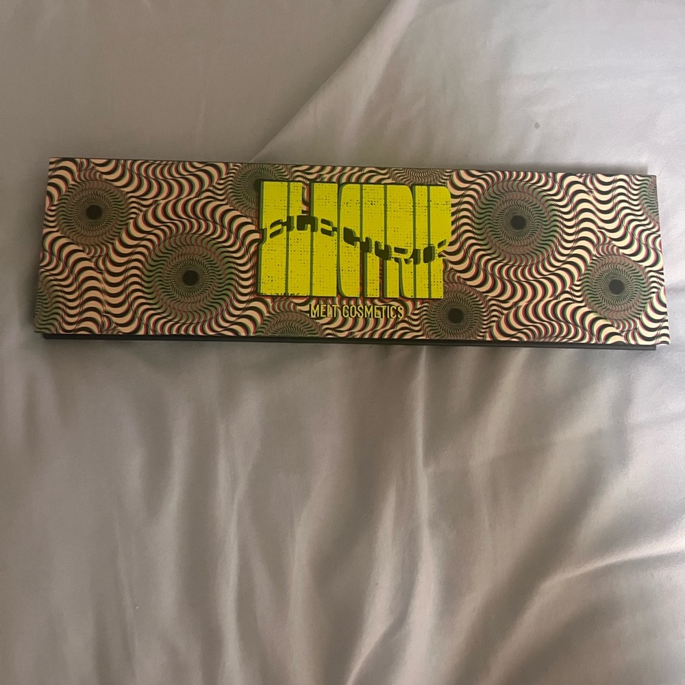 Melt cosmetics Electrip eyeshadow palette